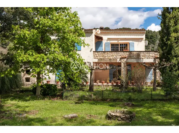 Maison 5 pièces de 125 m² - Fayence (83440)