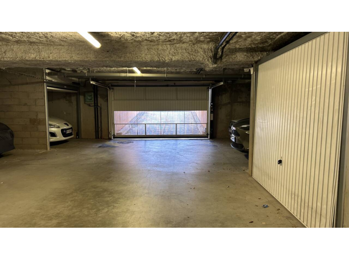 Parking / Box de 14m²