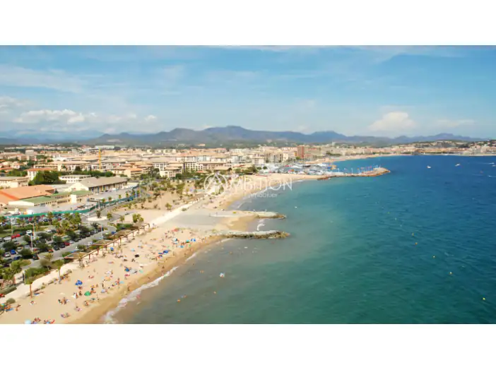 Appartement 2 pièces de 47 m² - Adrets-de-l'Estérel (83600)