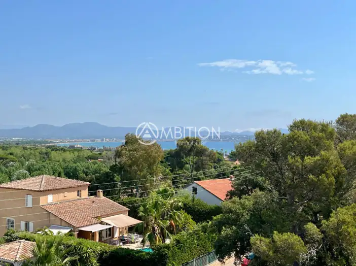 Appartement 2 pièces de 35 m² - Saint Aygulf (83370)