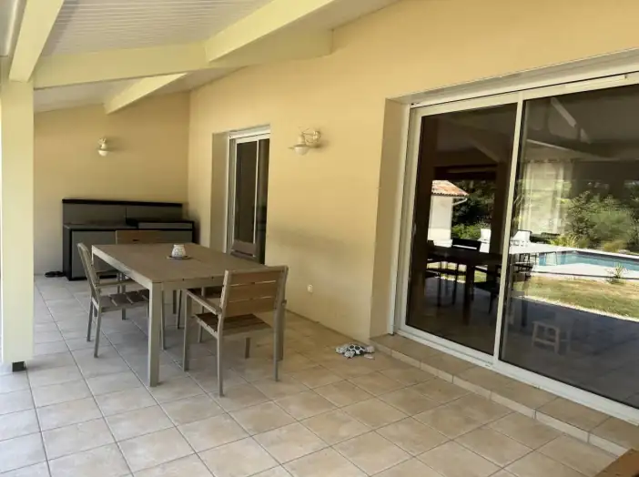 Maison 8 pièces de 140 m² - Coulounieix-Chamiers (24660)