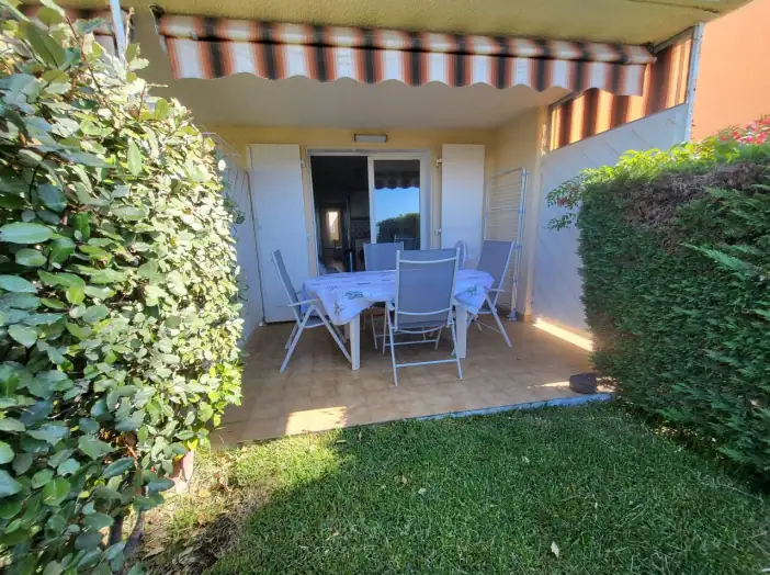 Appartement 2 pièces de 31 m² - Saint-Raphaël (83700)