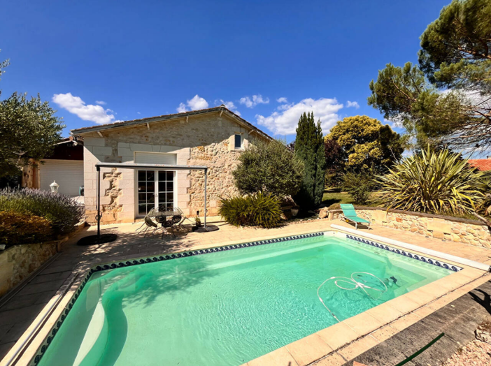 Maison de 245m² - 7 pièces