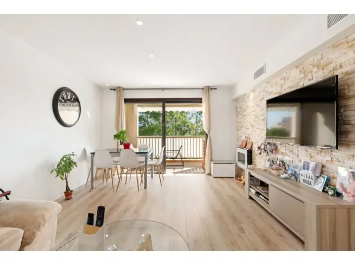 Appartement 4 pièces de 83 m² - Le Cannet (06110)