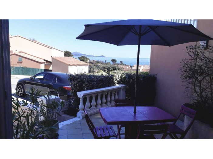 Appartement 2 pièces de 32 m² - Fréjus (83600)