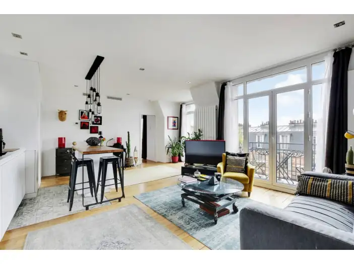 Appartement 3 pièces de 58 m² - Paris (75020)