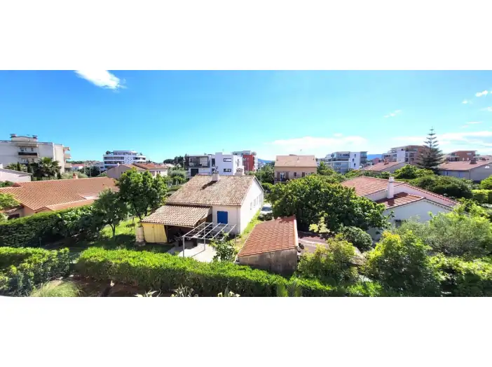 Appartement 3 pièces de 68 m² - Fréjus (83600)