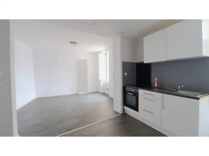 Appartement 3 pièces de 72 m² - Blaye (33390)