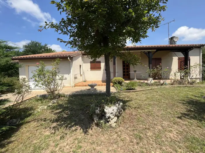 Maison 5 pièces de 100 m² - Saint-Sylvestre-sur-Lot (47140)