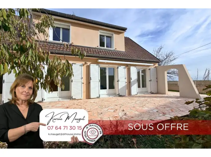 Maison 6 pièces de 160 m² - Lumigny-Nesles-Ormeaux (77540)