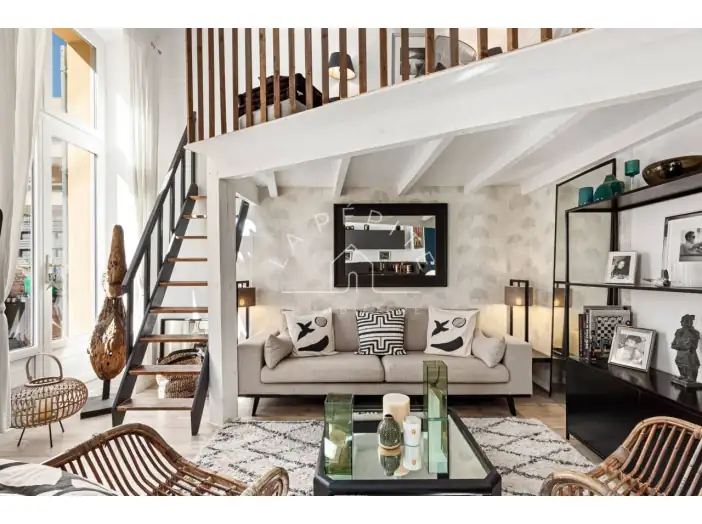 Appartement 2 pièces de 62 m² - Cannes (06400)