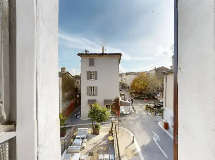 Maison 5 pièces de 105 m² - La Garde-Freinet (83680)