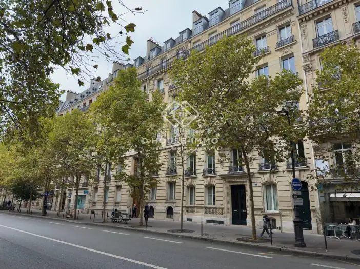 Appartement 1 pièce de 8 m² - Paris (75017)