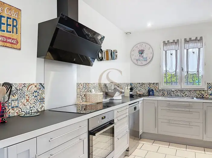 Maison 5 pièces de 82 m² - Brignoles (83170)