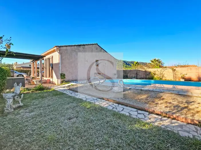 Maison 4 pièces de 90 m² - Vidauban (83550)