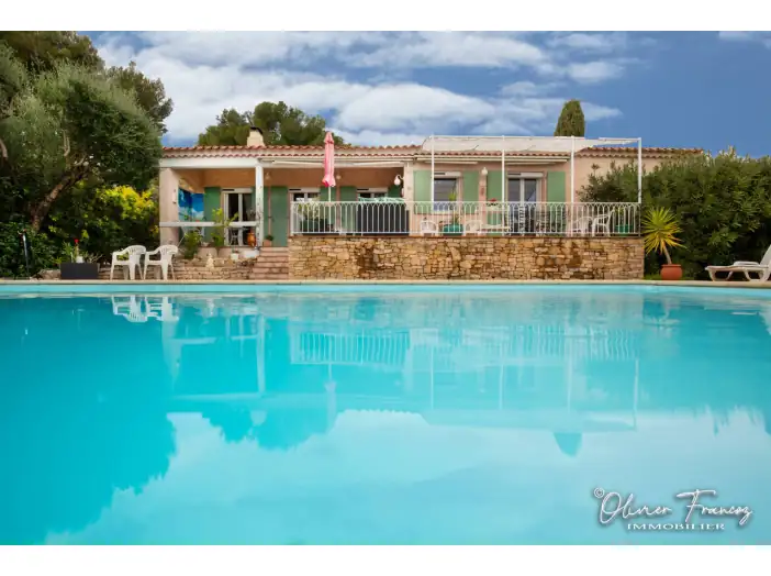 Maison 6 pièces de 200 m² - La Ciotat (13600)