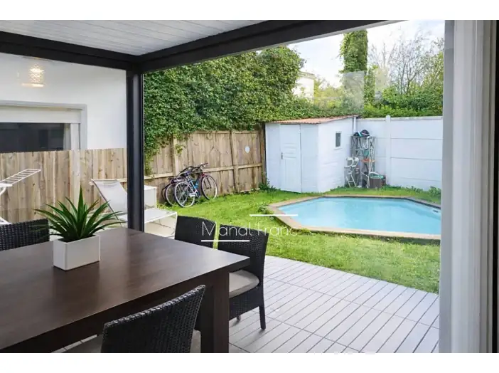 Maison 5 pièces de 112 m² - Bordeaux (33200)