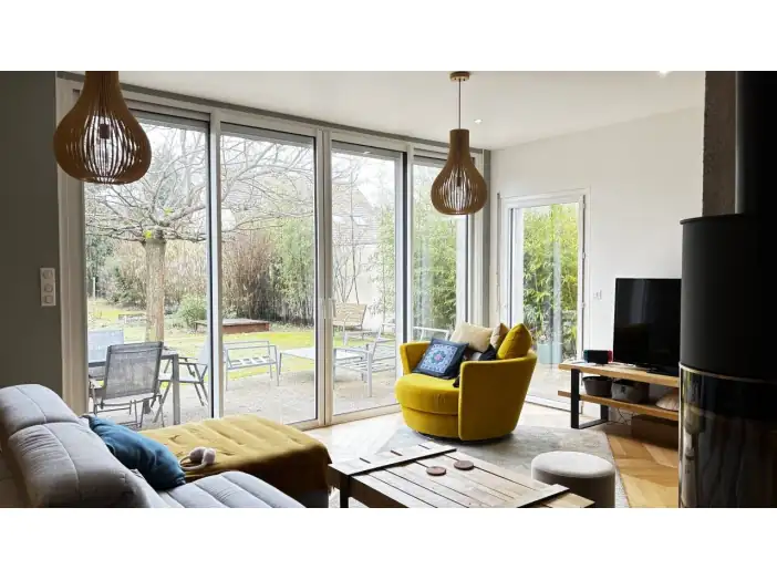 Maison 11 pièces de 237 m² - Olivet (45160)