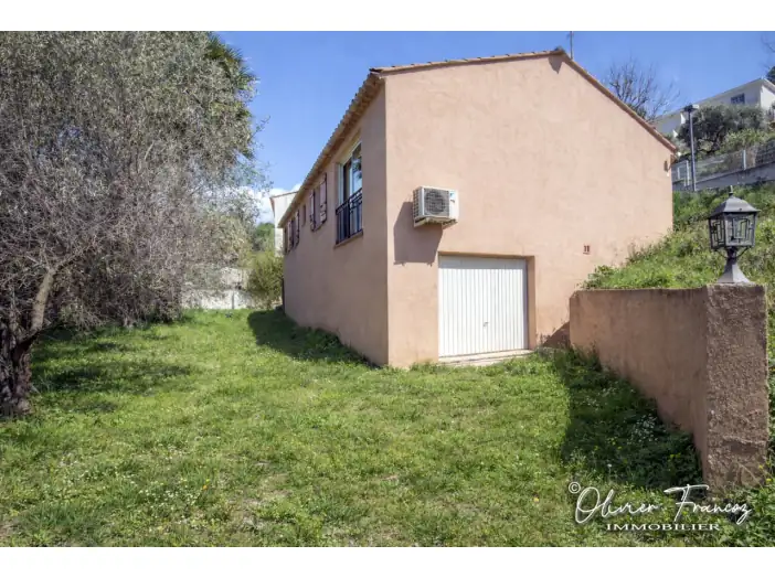 Maison 4 pièces de 111 m² - La Ciotat (13600)