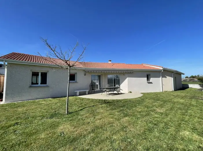 Maison 5 pièces de 103 m² - L'Hôpital-le-Grand (42210)