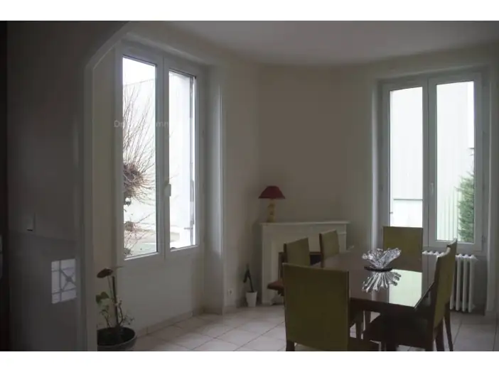 Image des la section Servies