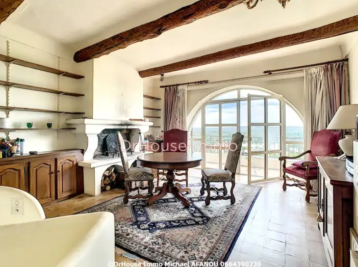 Image des la section Servies