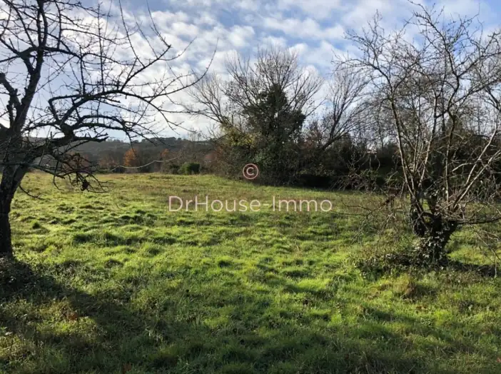 Terrain de 1 508 m² - Montolieu (11170)