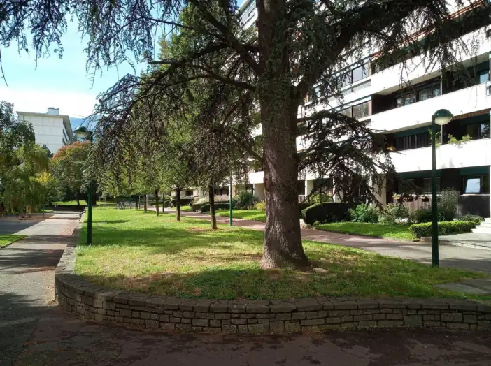 Image des la section Servies