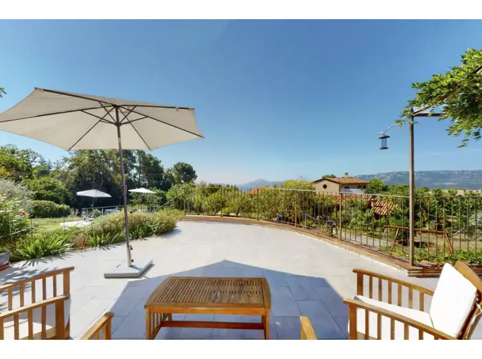 Image des la section Servies