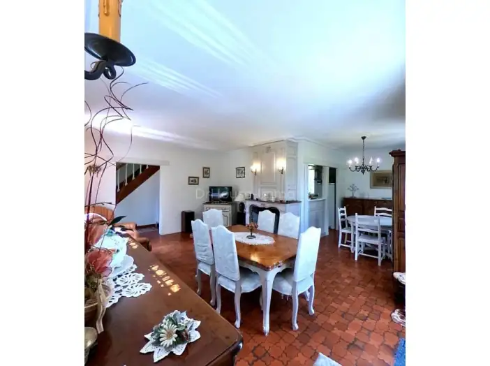 Image des la section Servies