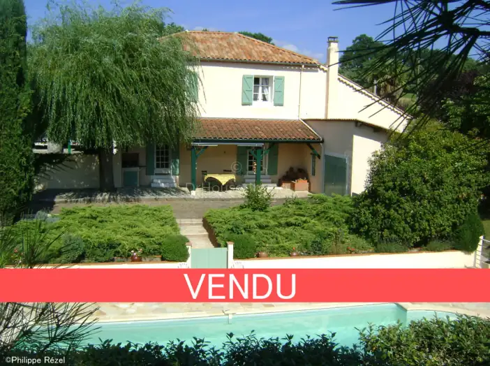 Image des la section Servies