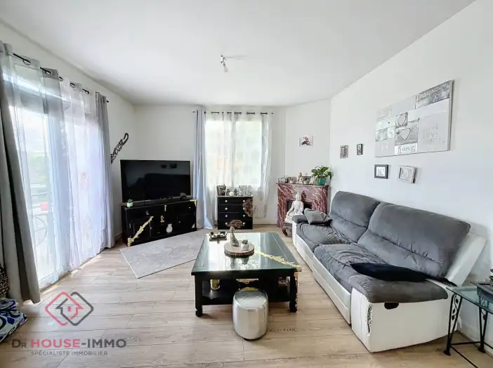 Maison 5 pièces de 97 m² - Neuvic (24190)