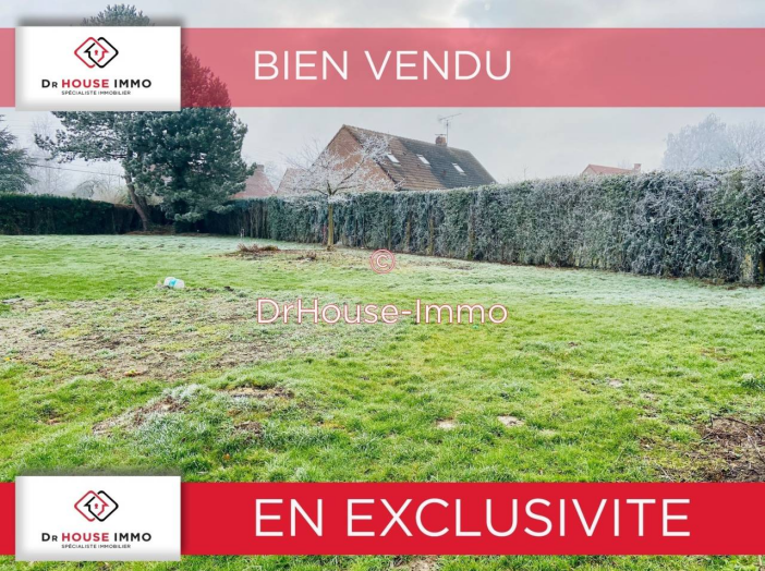 Terrain de 900m²