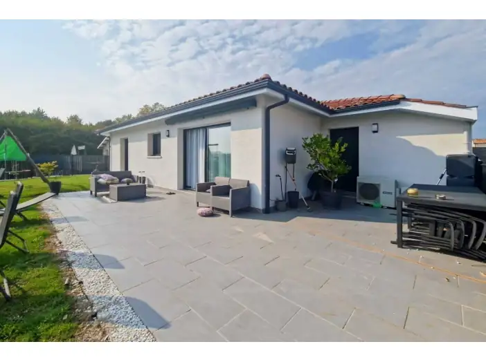 Maison 4 pièces de 94 m² - Rivière-Saas-et-Gourby (40180)