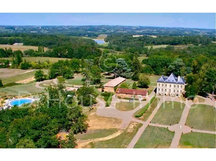 Image des la section Servies