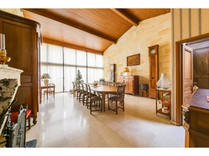 Image des la section Servies