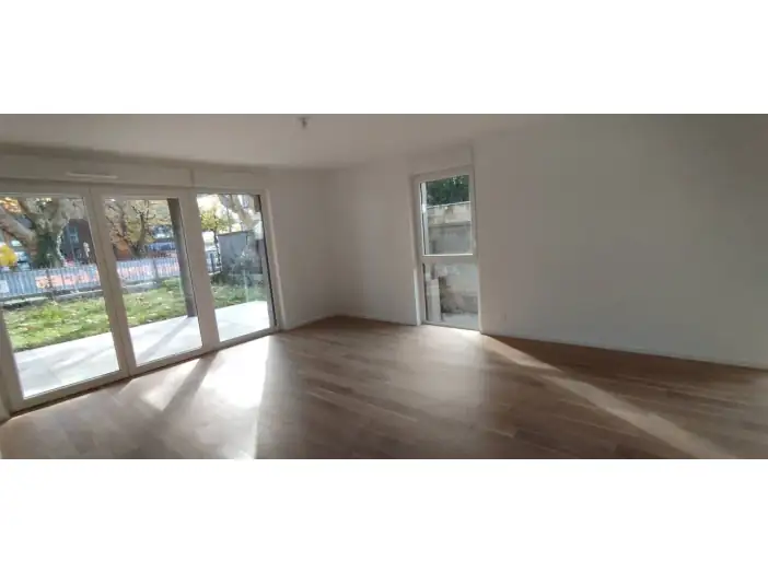 Appartement 3 pièces de 72 m² - Mulhouse (68100)