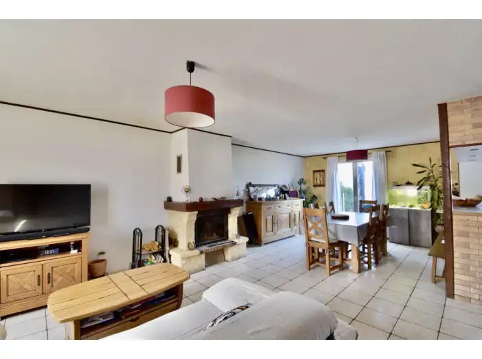 Maison 7 pièces de 140 m² - Bonnières-sur-Seine (78270)