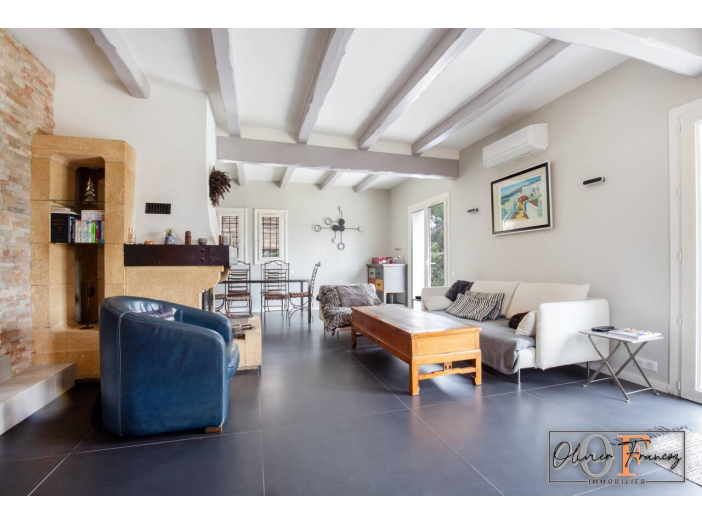 Maison de 200m² - 6 pièces