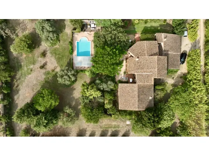 Maison 7 pièces de 228 m² - Vauvert (30600)