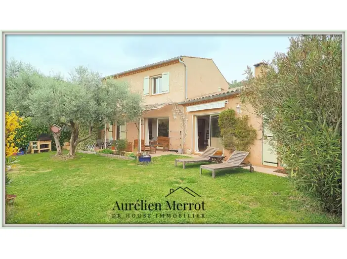 Maison 7 pièces de 170 m² - Manosque (04100)