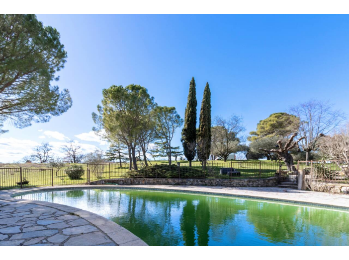Maison de 430m² 17 pièces