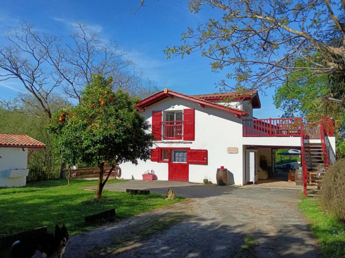 Maison de 208m² 15 pièces