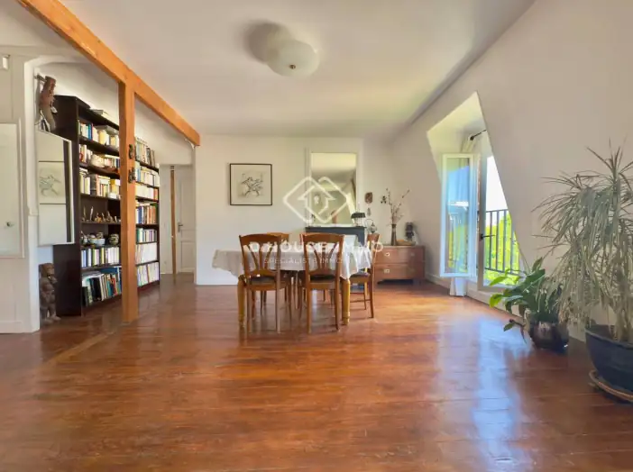 Appartement 5 pièces de 88 m² - Paris (75016)