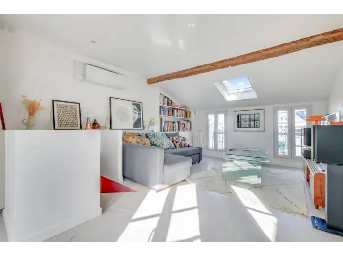 Appartement 4 pièces de 67 m² - Paris (75011)