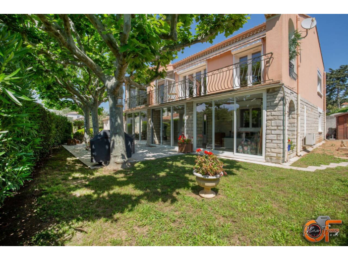 Maison de 160m² - 8 pièces