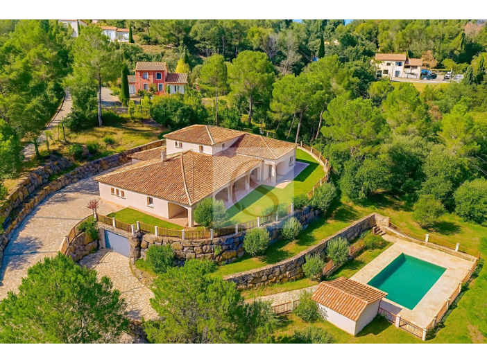 Maison de 289m² - 4 pièces