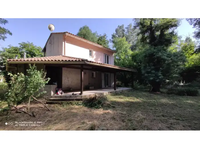 Maison 5 pièces de 76 m² - Saint-Pardoux-Isaac (47800)
