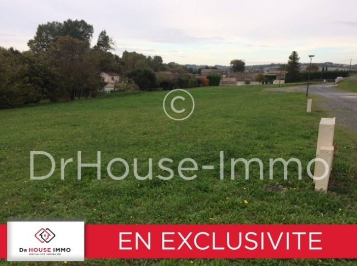 Terrain de 805m²