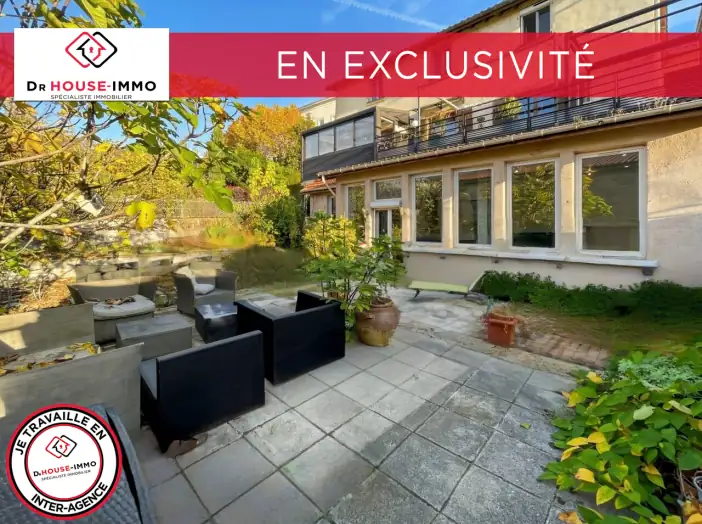 Appartement 5 pièces de 135 m² - Vernaison (69390)